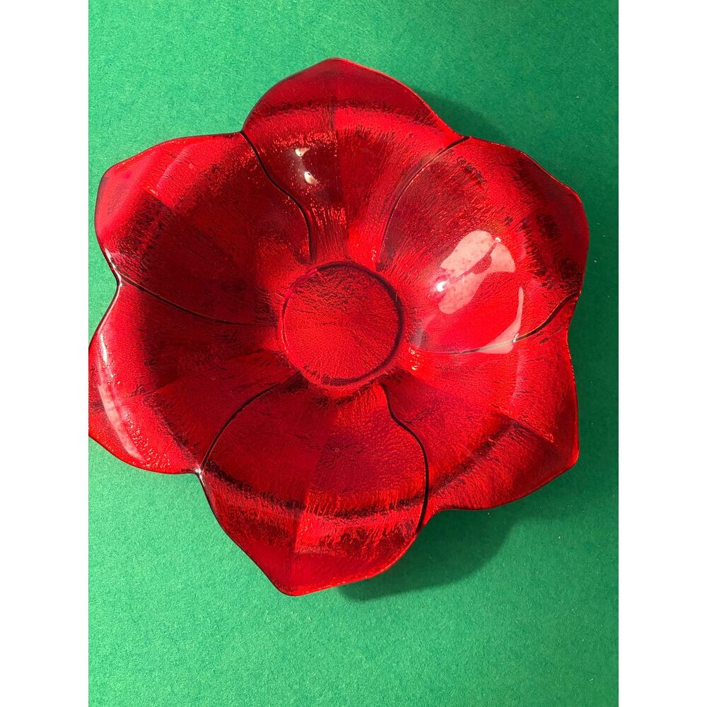 Large cherry red glass flower poinsettia shaped serving platter bowl
